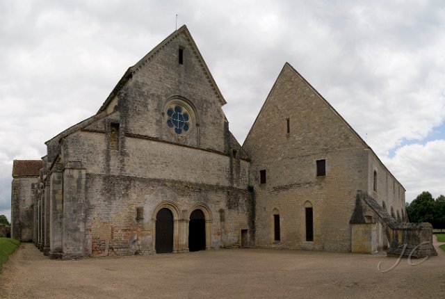 0211-0213Abbaye de Noirlac.jpg - SONY DSC